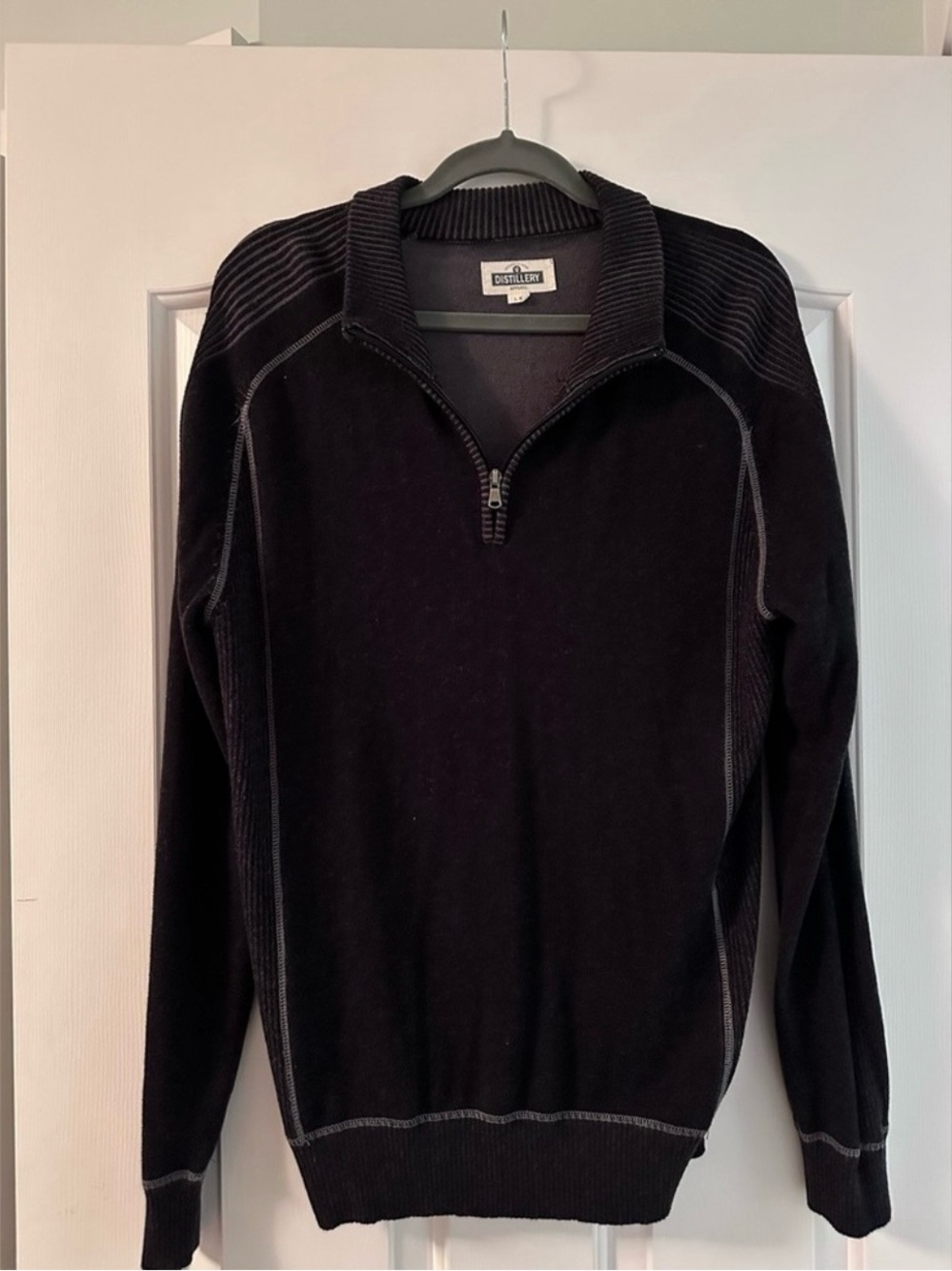 Distillery Apparel Men's Quarter Zip Pullover Size Large Like New